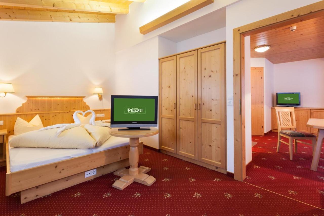 Hotel Pinzger Тукс Екстер'єр фото