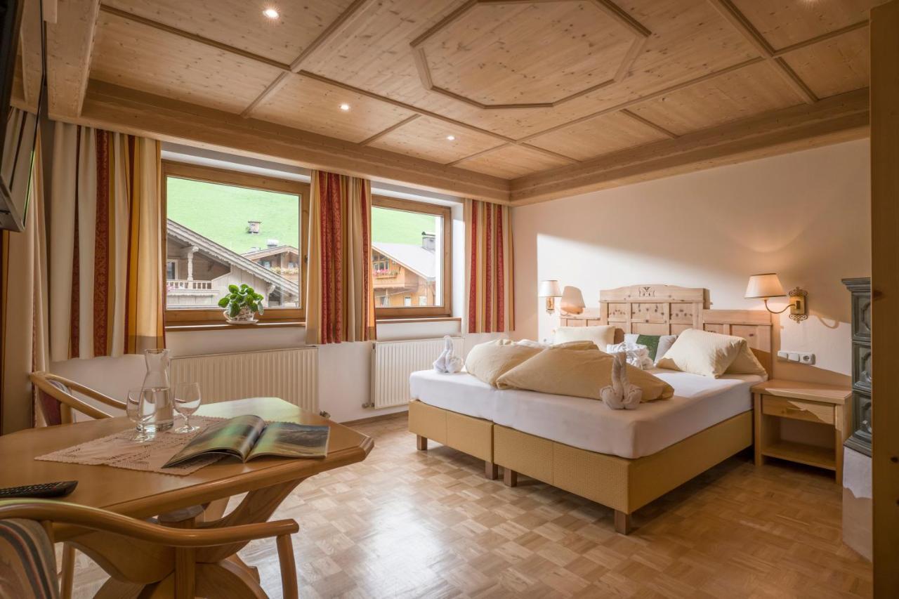 Hotel Pinzger Тукс Екстер'єр фото