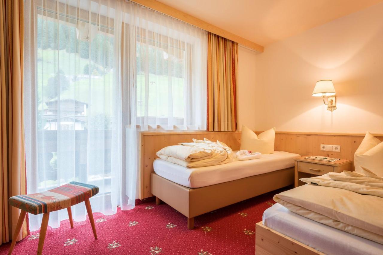 Hotel Pinzger Тукс Екстер'єр фото