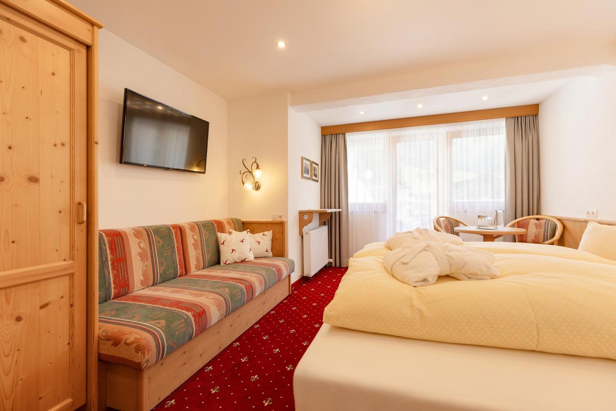Hotel Pinzger Тукс Екстер'єр фото
