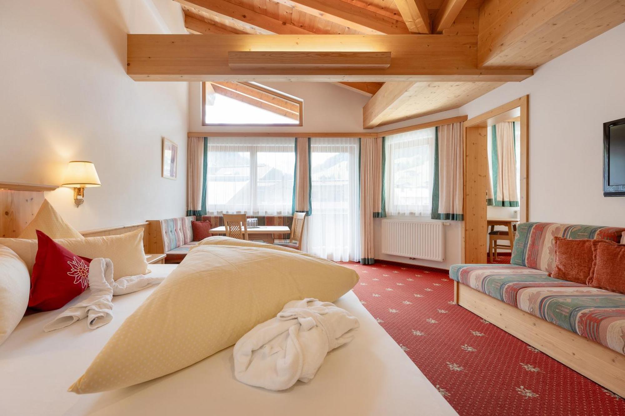 Hotel Pinzger Тукс Екстер'єр фото