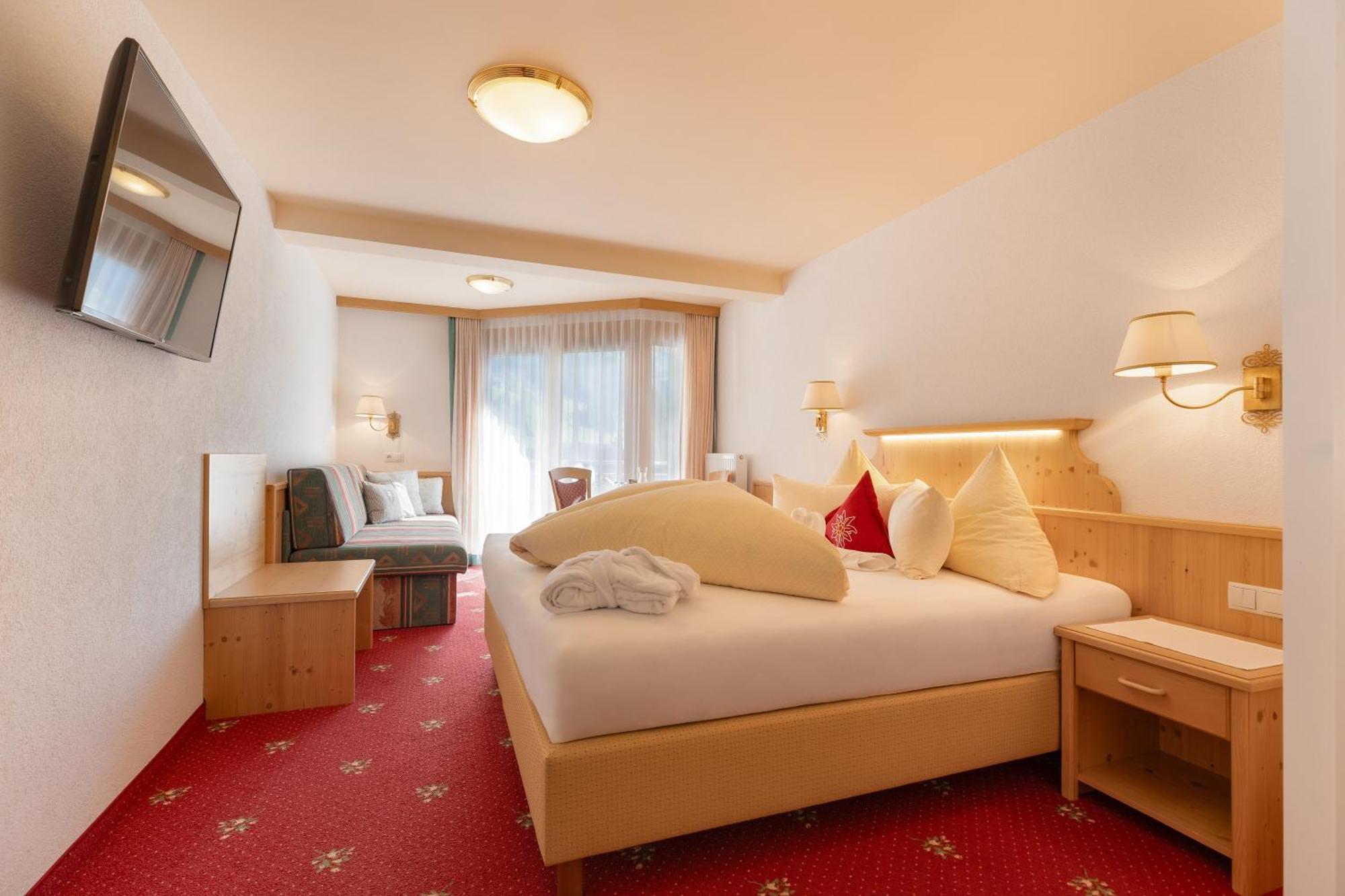 Hotel Pinzger Тукс Екстер'єр фото